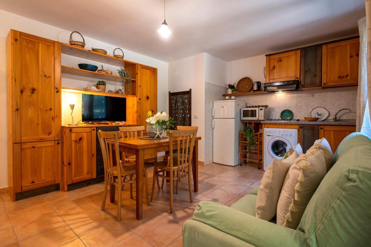 Sardinia Re - Casa Luisa With Pool Apartment Alghero Bagian luar foto